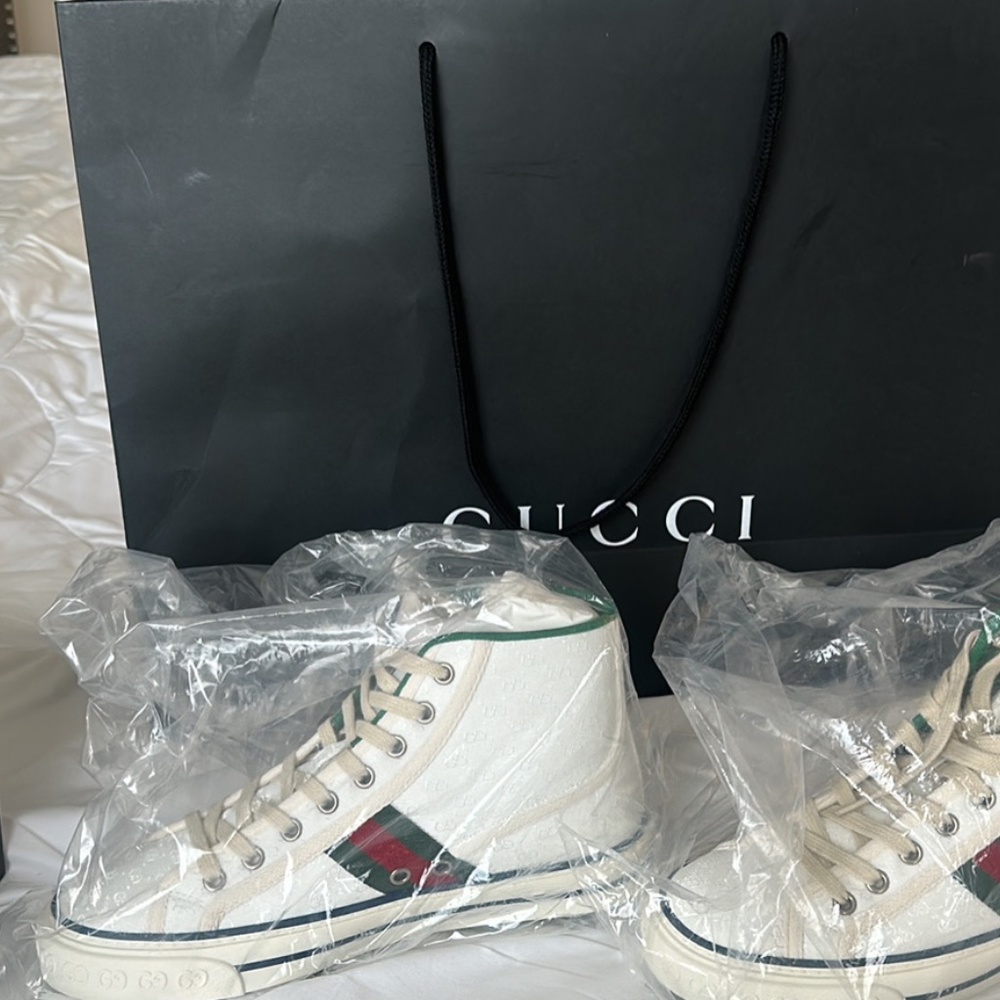 Gucci Sneakers - Picture 4 of 4